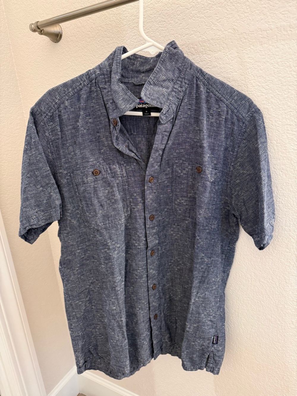 Patagonia Blue Chambray Short-Sleeve Button-Down Shirt
